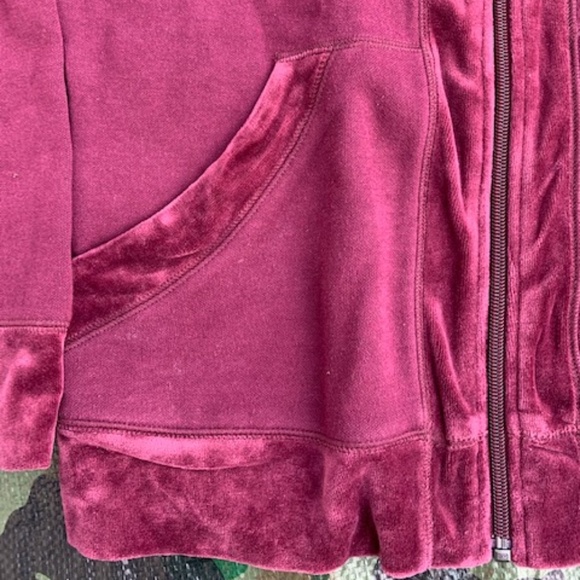 Puma zippered hooded jacket size large - Picture 3 of 8